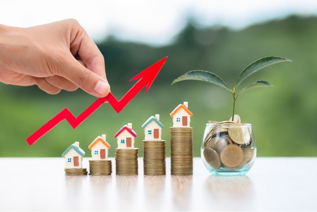 Plots vs Apartments in Noida: Which is a Better Investment in 2025?